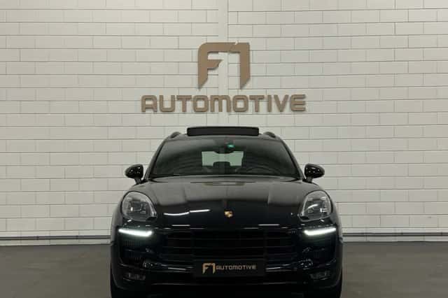 Porsche Macan (2016) thumbnail 4