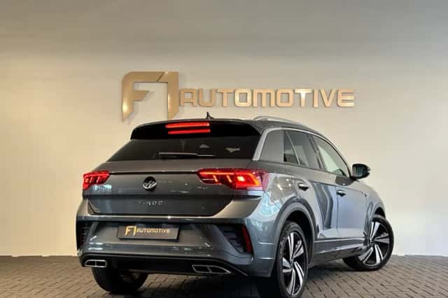 Volkswagen T-Roc (2024) thumbnail 4