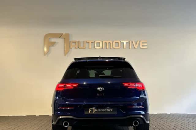 Volkswagen Golf (2021) thumbnail 5