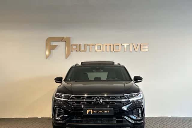 Volkswagen T-Roc (2024) thumbnail 2