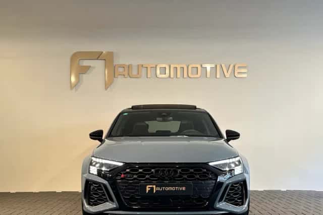 Audi RS3 (2023) thumbnail 2