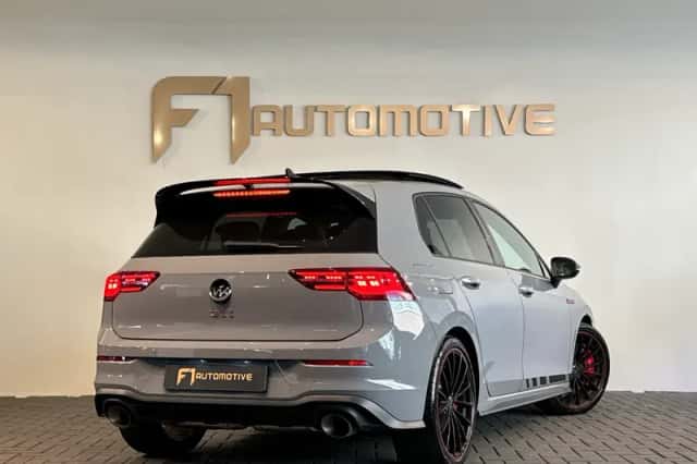 Volkswagen Golf (2023) thumbnail 4