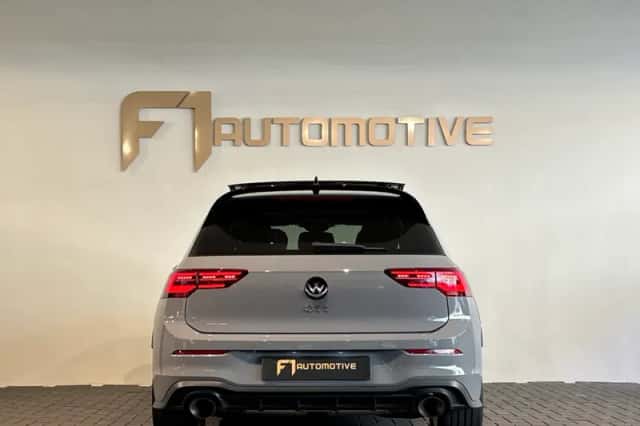 Volkswagen Golf (2023) thumbnail 5