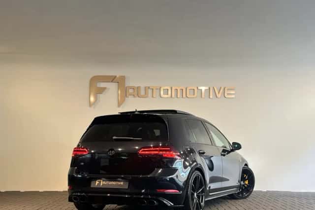 Volkswagen Golf (2017) thumbnail 6