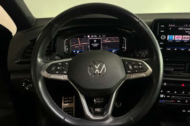 Volkswagen T-Roc (2024) thumbnail 6