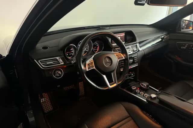 Mercedes-Benz E-Klasse (2014) thumbnail 2
