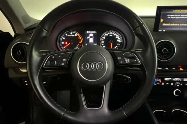 Audi A3 (2018) thumbnail 6