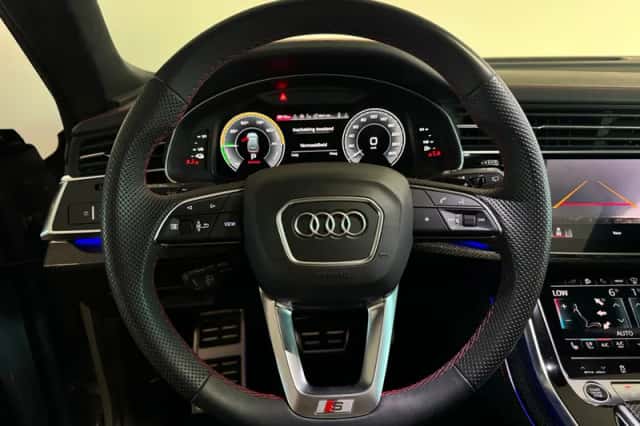 Audi Q8 (2023) thumbnail 6