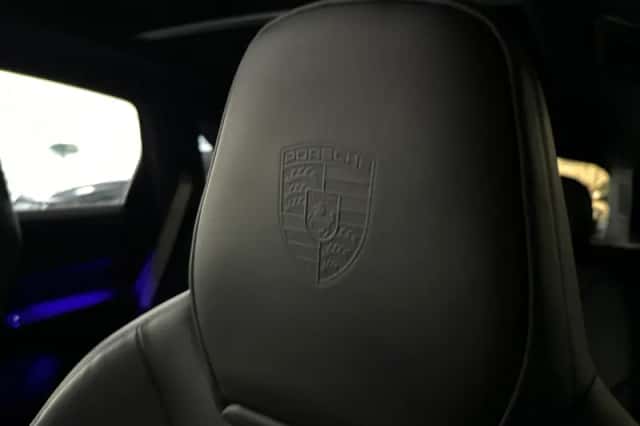 Porsche Cayenne (2022) thumbnail 6