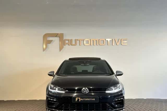 Volkswagen Golf (2017) thumbnail 6