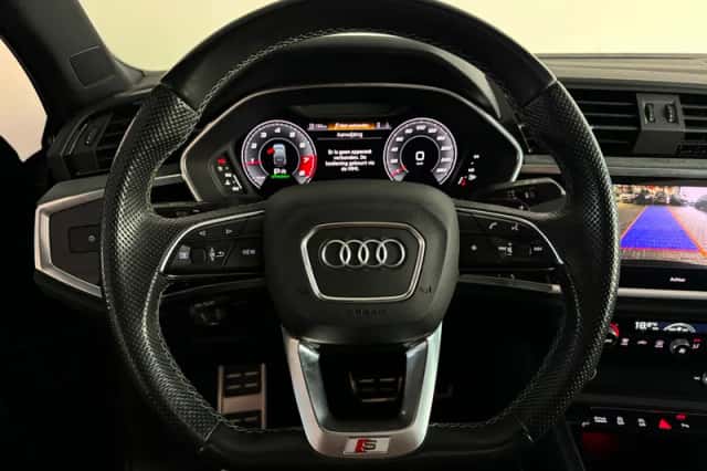 Audi Q3 (2020) thumbnail 5