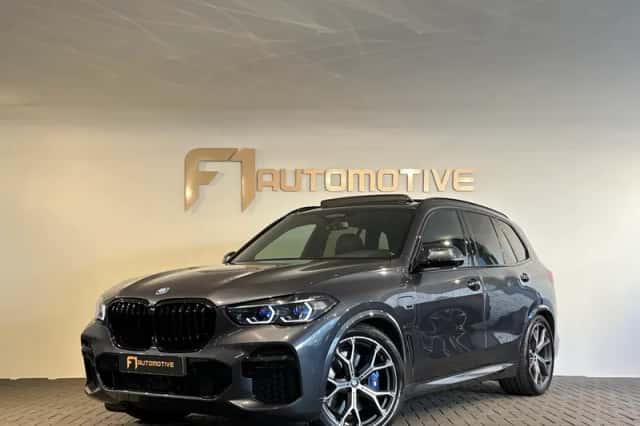 BMW X5 (2022) thumbnail 1