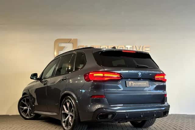 BMW X5 (2022) thumbnail 2