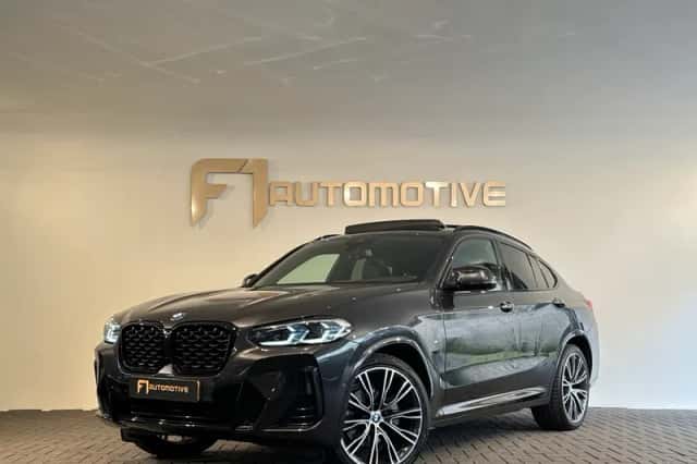 BMW X4 (2022) thumbnail 1