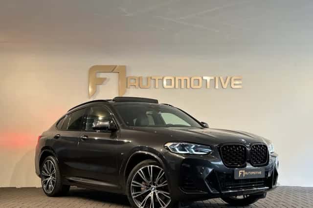 BMW X4 (2022) thumbnail 3