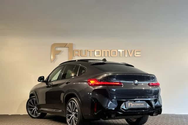 BMW X4 (2022) thumbnail 4