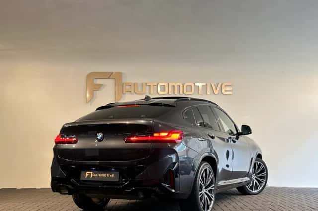 BMW X4 (2022) thumbnail 6