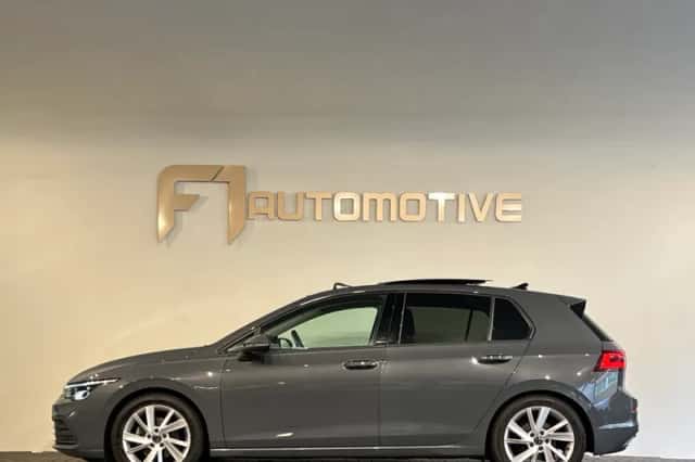 Volkswagen Golf (2022) thumbnail 6
