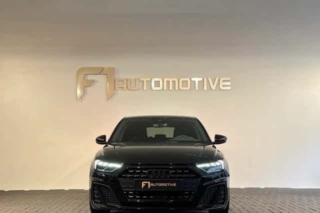 Audi A1 (2022) thumbnail 2