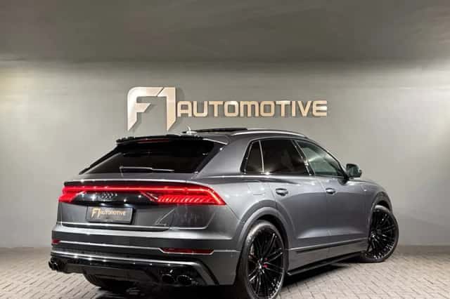 Audi Q8 (2023) thumbnail 3