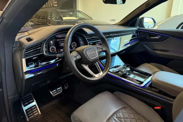 Audi Q8 (2023) thumbnail 6
