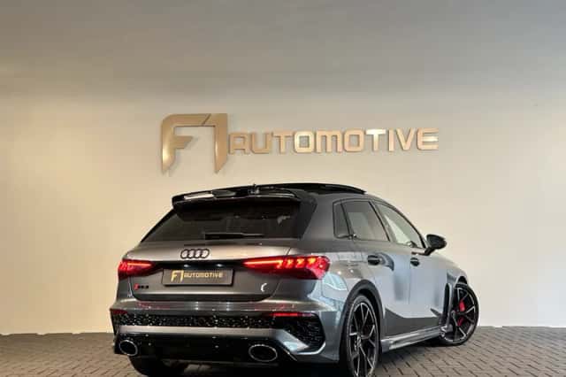 Audi RS 3 (2022) thumbnail 4