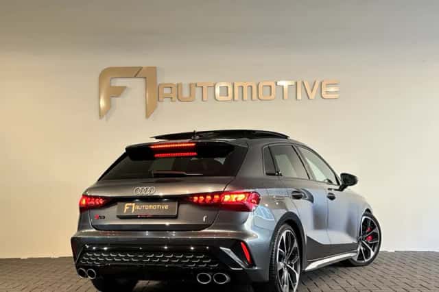Audi S3 (2024) thumbnail 4