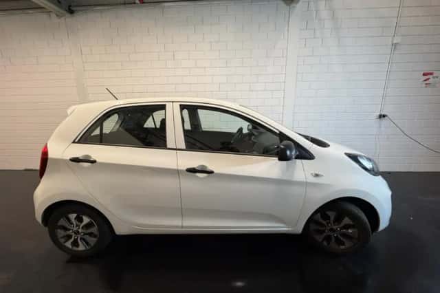 Kia Picanto (2012) thumbnail 3