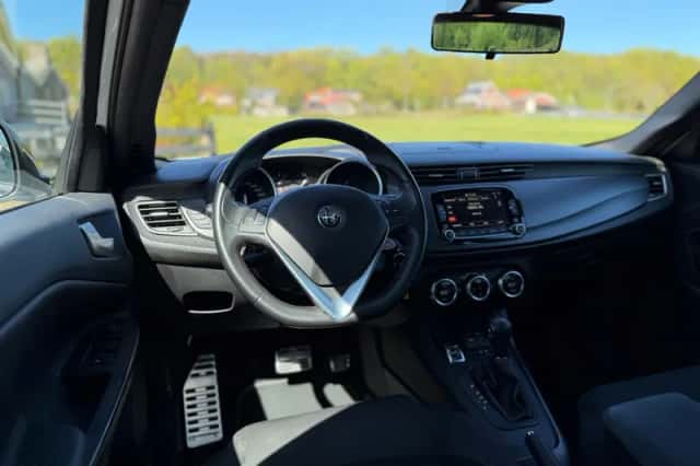 Alfa Romeo Giulietta (2019) thumbnail 4