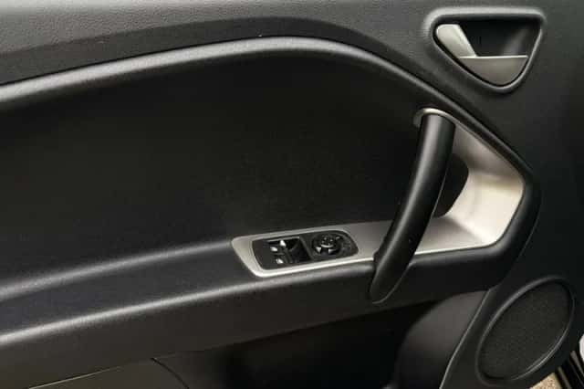 Alfa Romeo Mito (2014) thumbnail 14