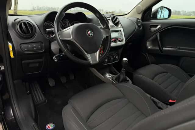 Alfa Romeo Mito (2014) thumbnail 4