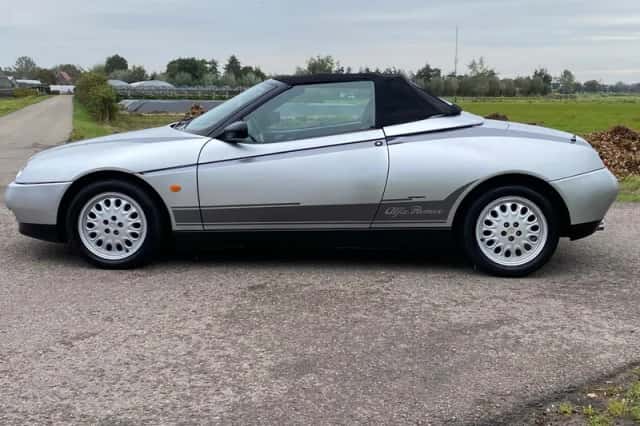 Alfa Romeo Spider (1997) thumbnail 16