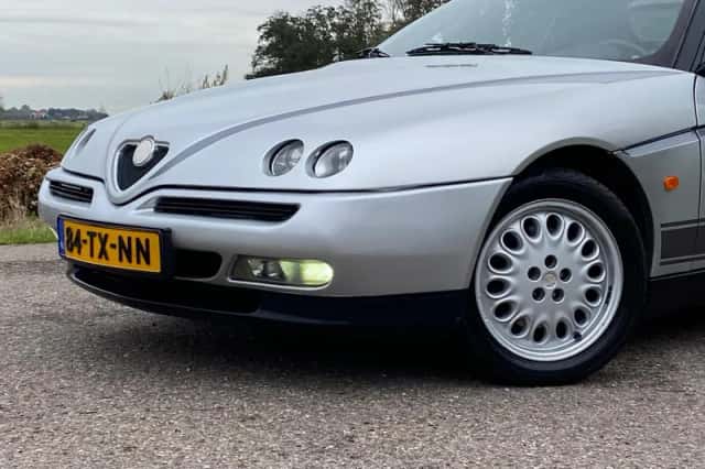 Alfa Romeo Spider (1997) thumbnail 4