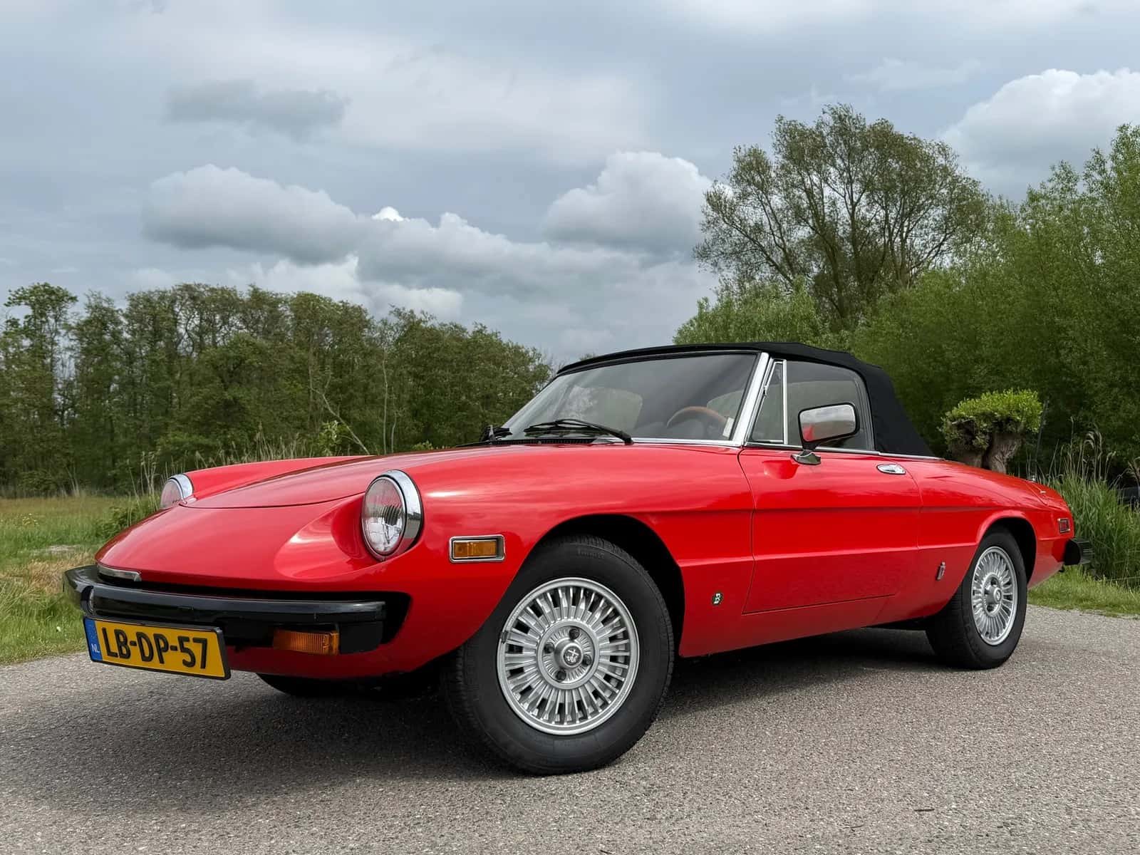 Alfa Romeo Spider (1981) — foto 1