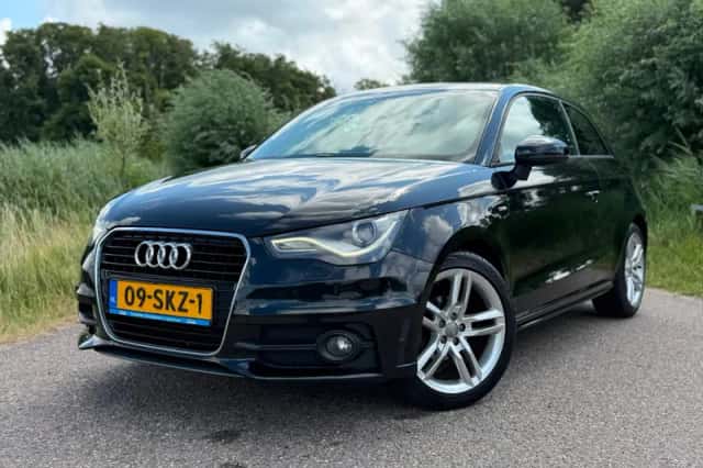 Audi A1 (2011) thumbnail 1