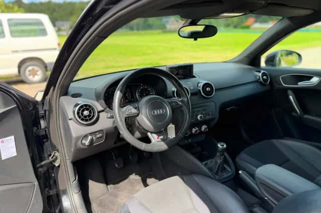 Audi A1 (2011) thumbnail 6