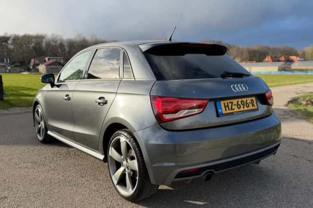 Audi A1 (2016) thumbnail 8