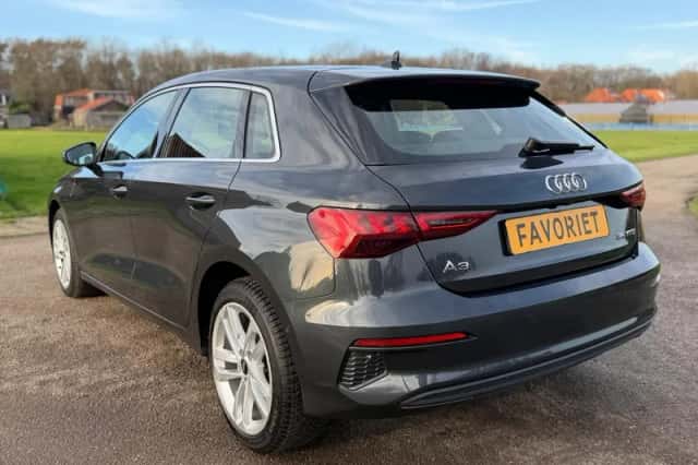 Audi A3 (2021) thumbnail 5