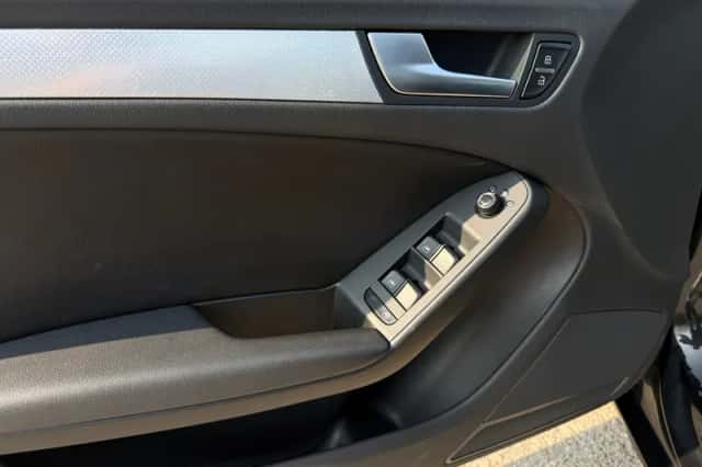 Audi A5 (2012) thumbnail 16