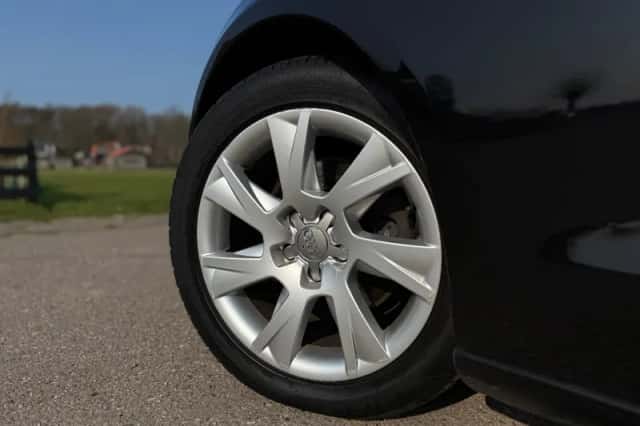 Audi A5 (2012) thumbnail 24