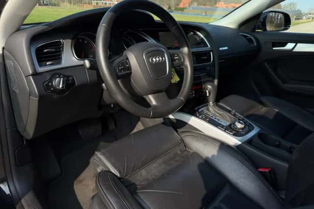 Audi A5 (2012) thumbnail 4