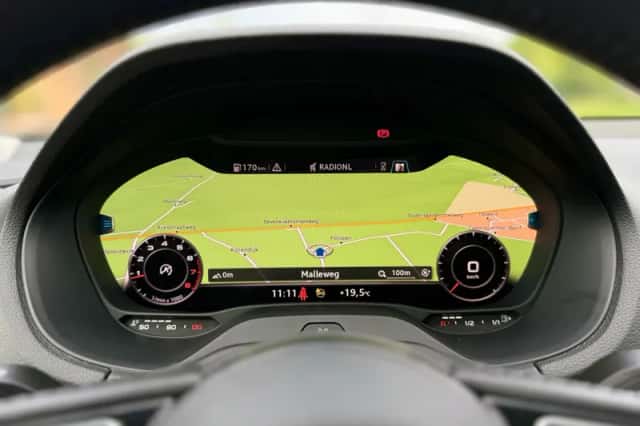 Audi Q2 (2018) thumbnail 11