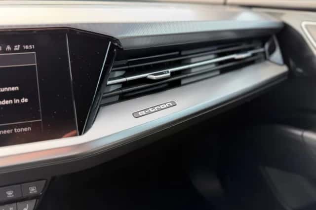 Audi Q4 e-tron (2022) thumbnail 20