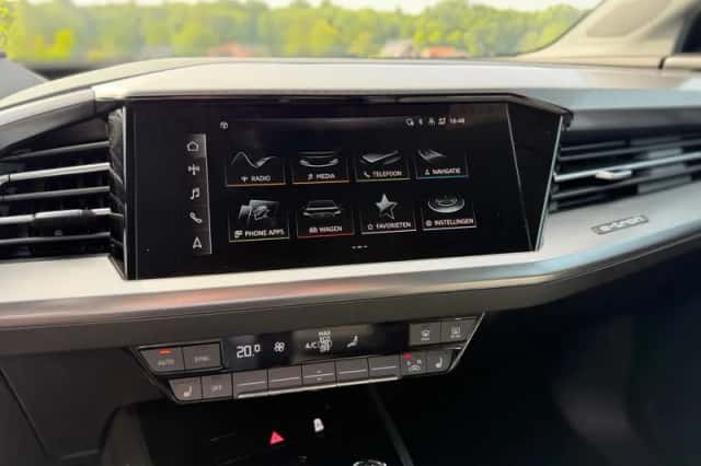 Audi Q4 e-tron (2022) thumbnail 21