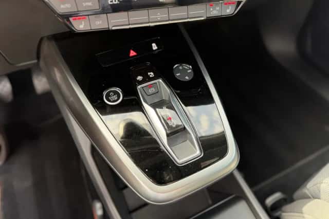 Audi Q4 e-tron (2022) thumbnail 23