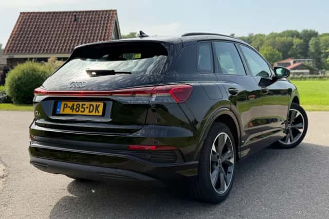 Audi Q4 e-tron (2022) thumbnail 6