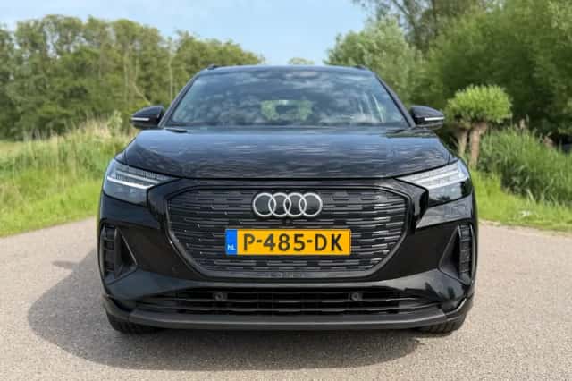 Audi Q4 e-tron (2022) thumbnail 9