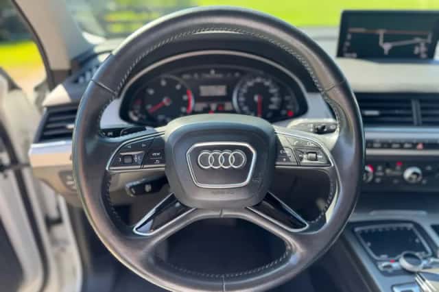Audi Q7 (2018) thumbnail 16