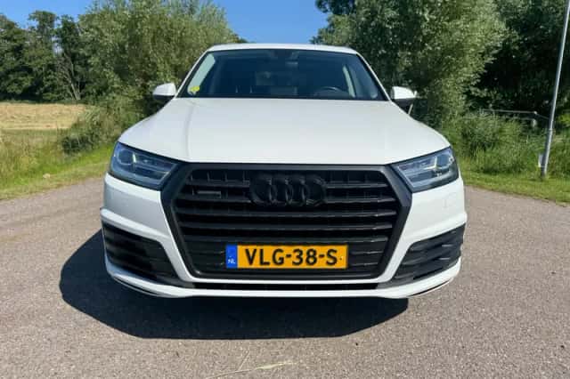 Audi Q7 (2018) thumbnail 3