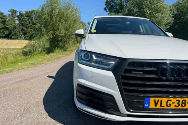 Audi Q7 (2018) thumbnail 4